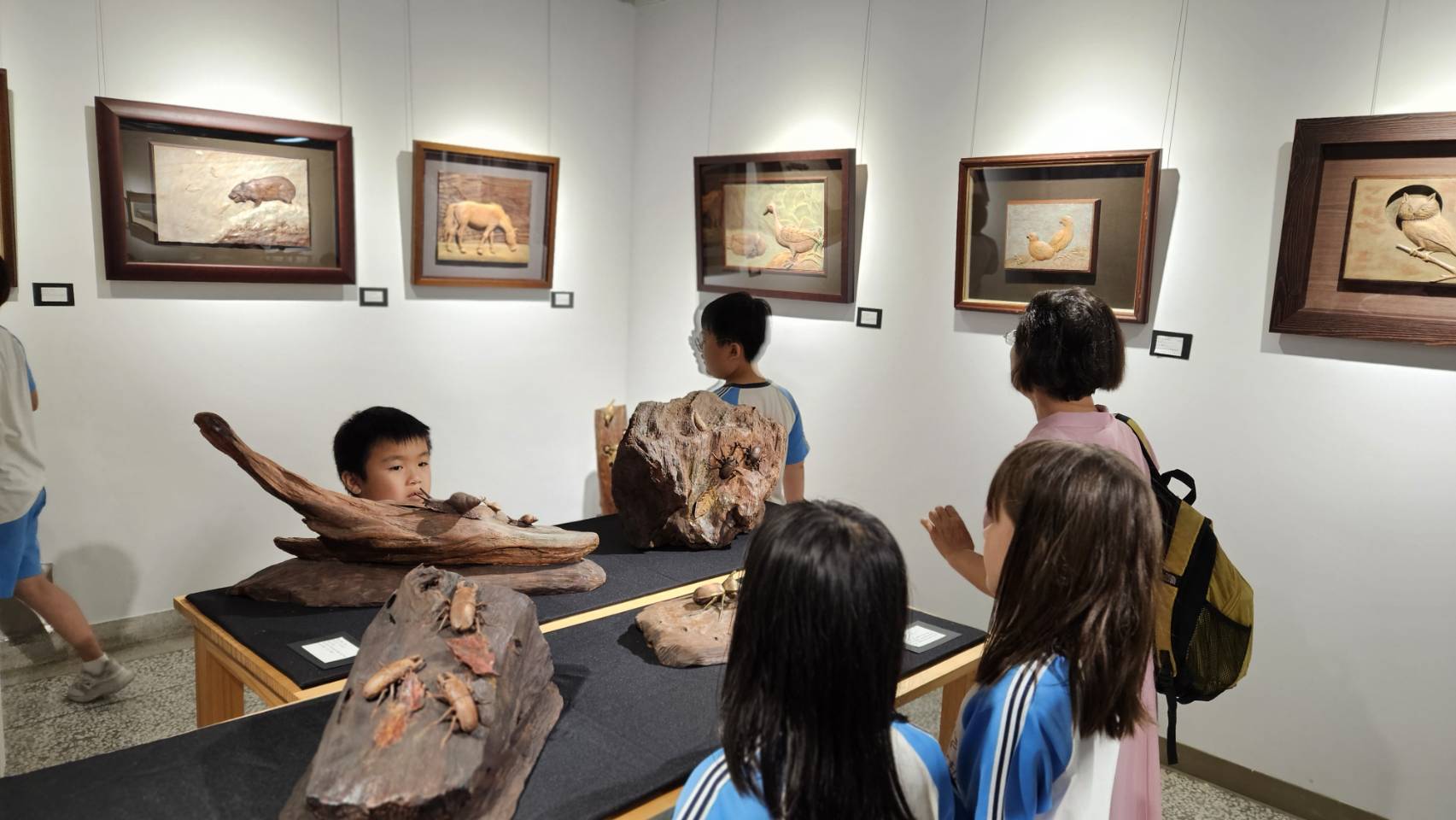 黃媽慶木雕六十 - 生物造型創作+乙巳年生活影像紀錄