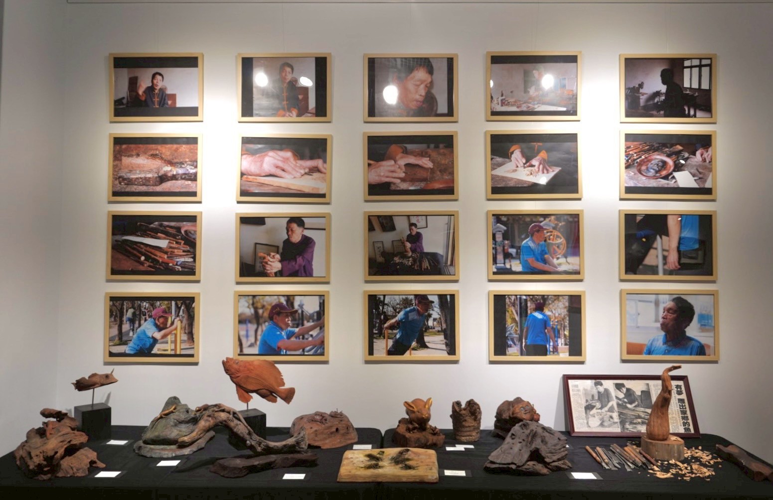 黃媽慶木雕六十 - 生物造型創作+乙巳年生活影像紀錄