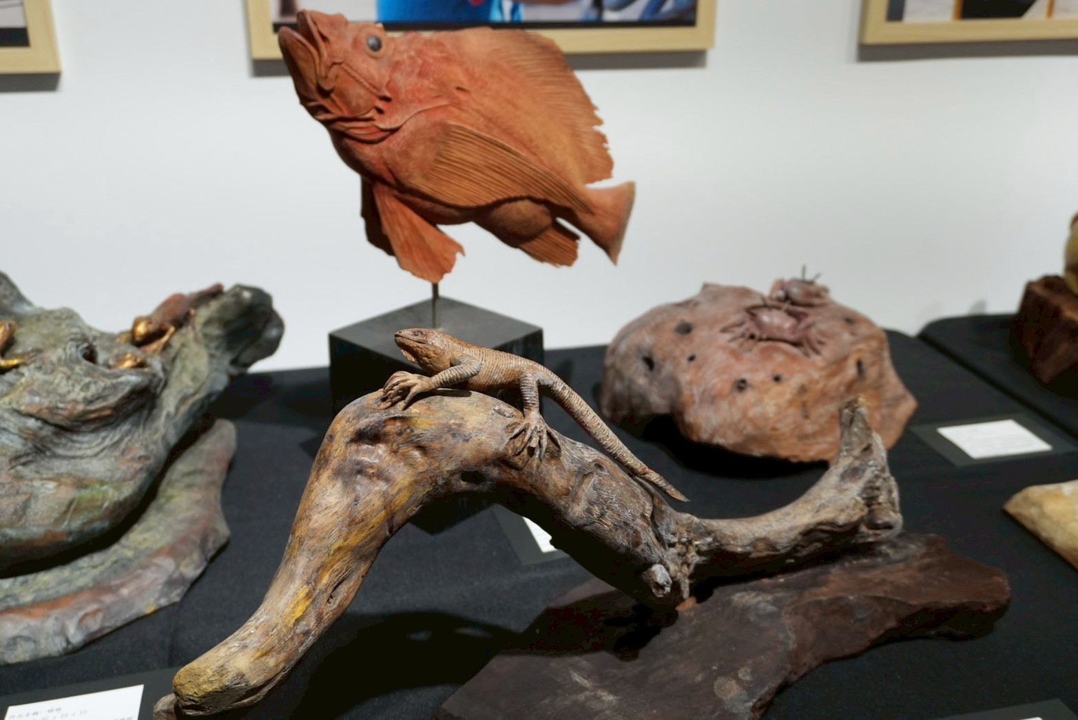 黃媽慶木雕六十 - 生物造型創作+乙巳年生活影像紀錄