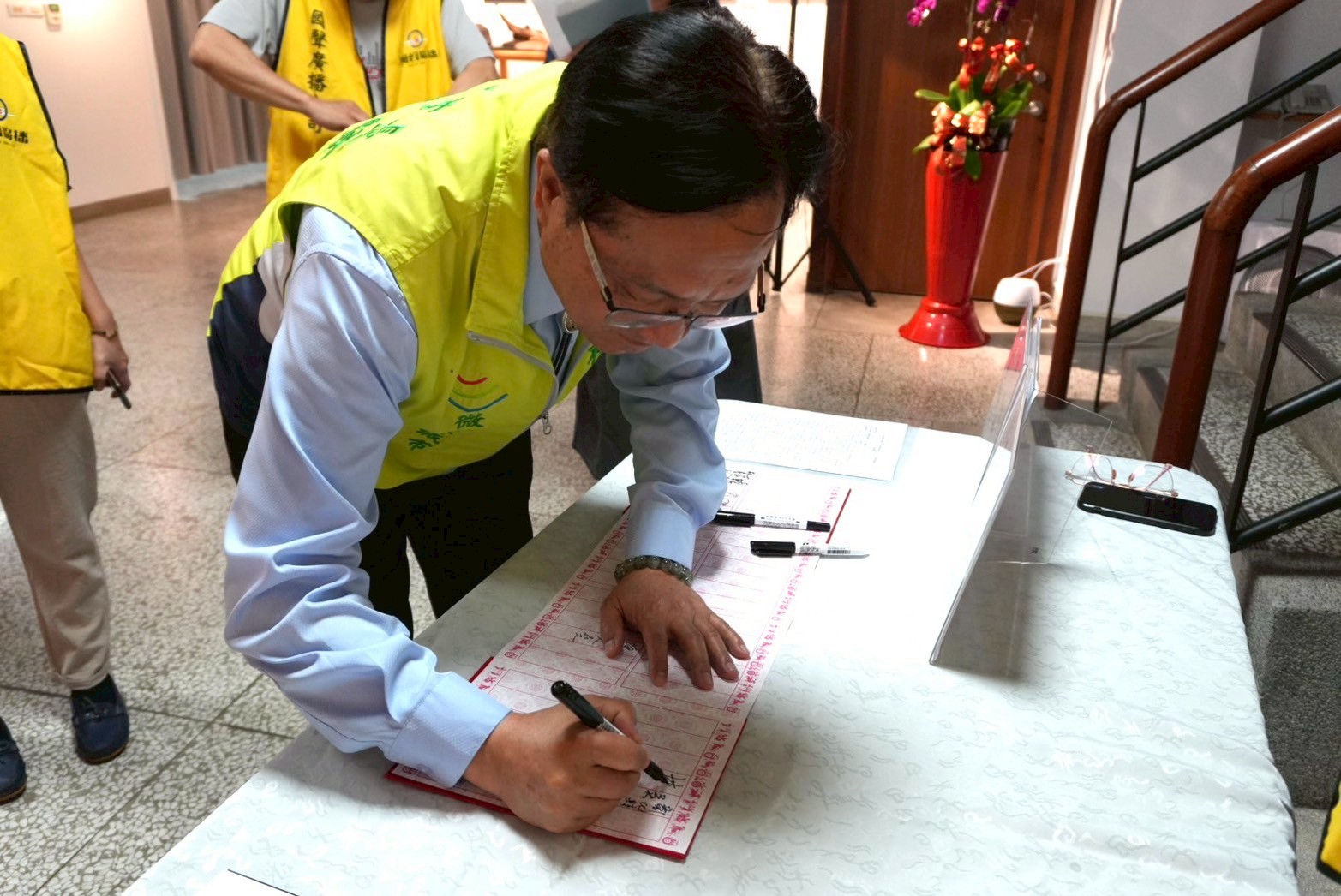 黃媽慶木雕六十 - 生物造型創作+乙巳年生活影像紀錄