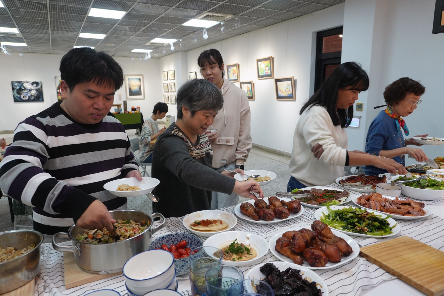 年終感恩分享會X一人一菜交換禮物