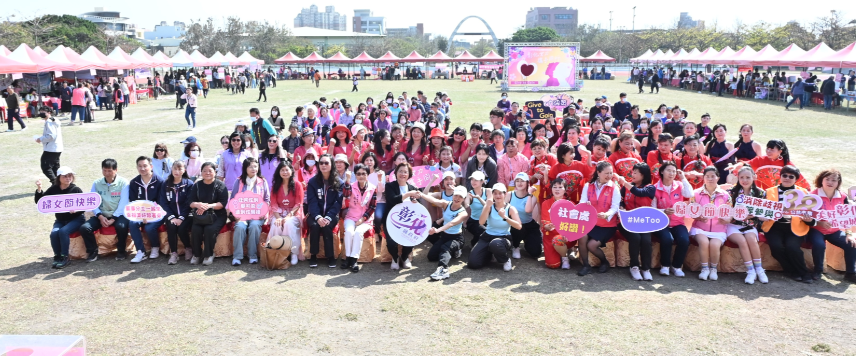 公私協力彰化女力 攜手同行 Women38公益市集愛心義賣